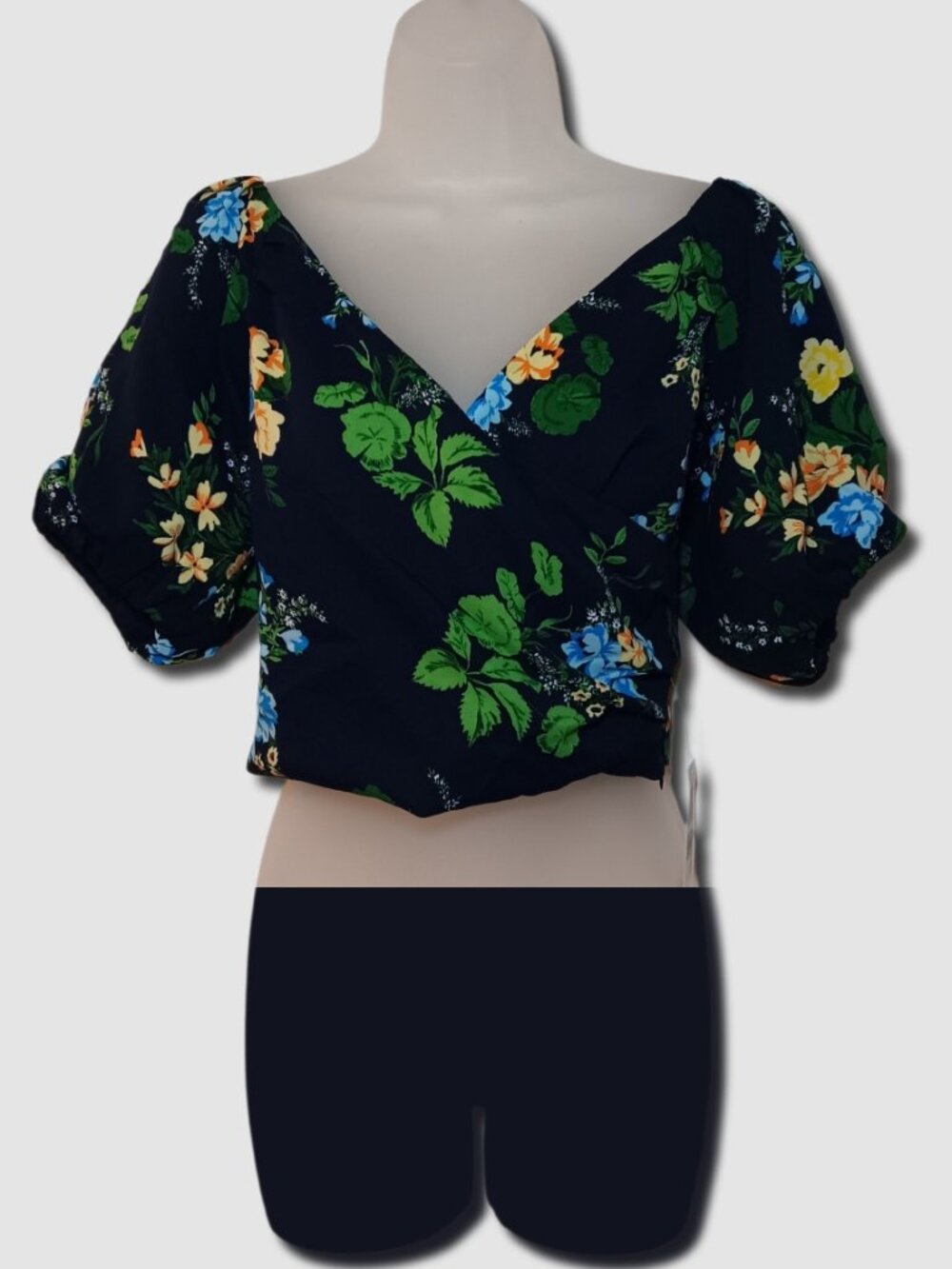 Sugar+Lip2 Puffy Sleeve Floral Crop Top